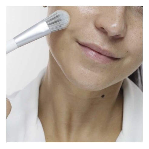 BETER BROCHA MAQUILLAJE FLUIDO PELO SINTETICO Nº83